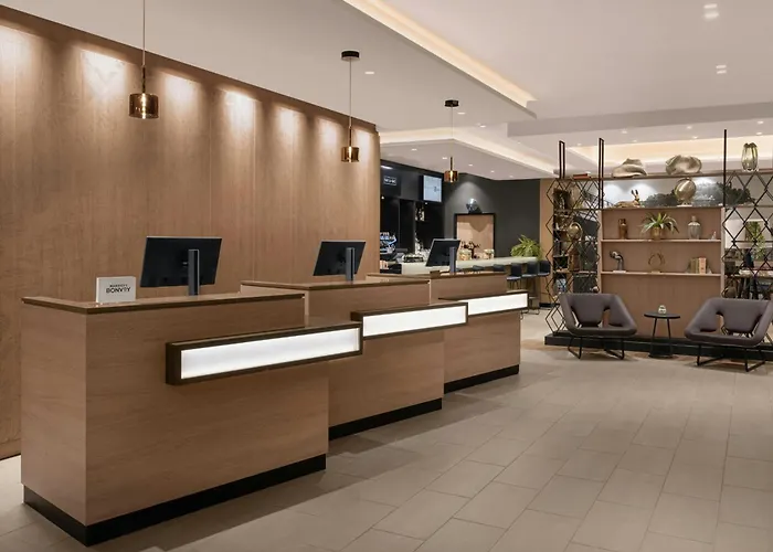 Courtyard By Marriott Paris Porte De Versailles