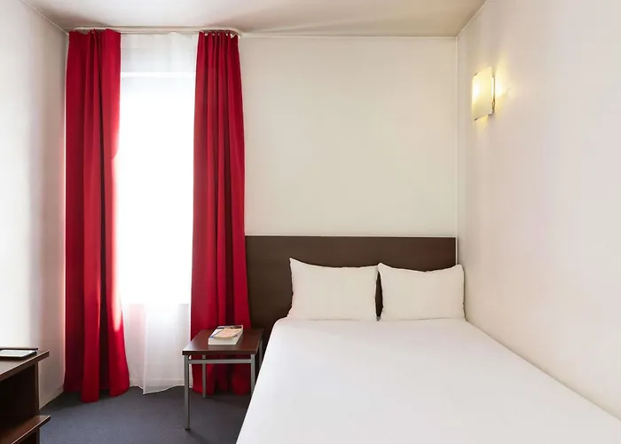 Aparthotel Adagio Access La Defense - Leonard De Vinci Courbevoie