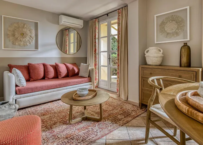 Hotel La Grande Bastide - Teritoria