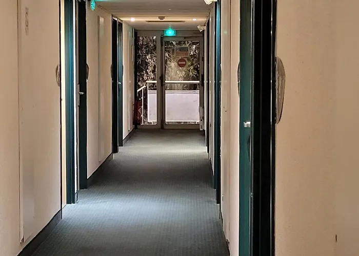 Good Night Hôtel