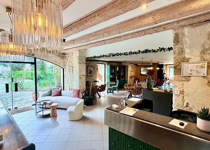 Hotel Le Galambre Nimes