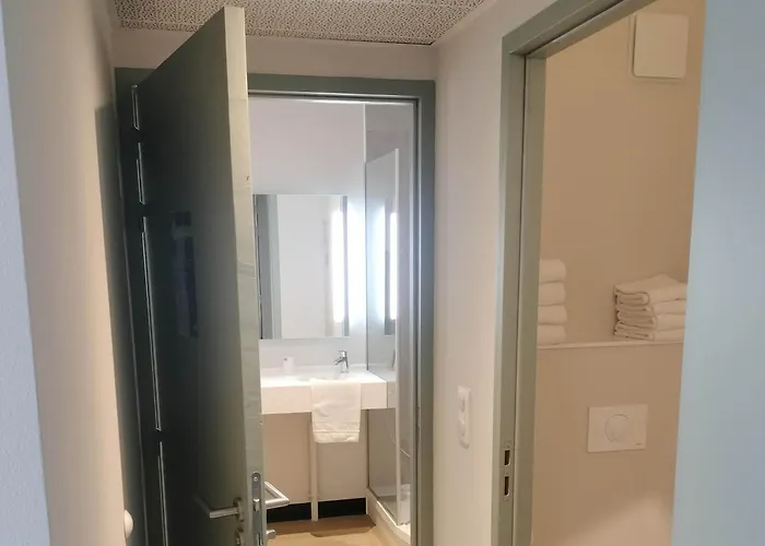 B&B Hotel Troyes Magasins D'Usine