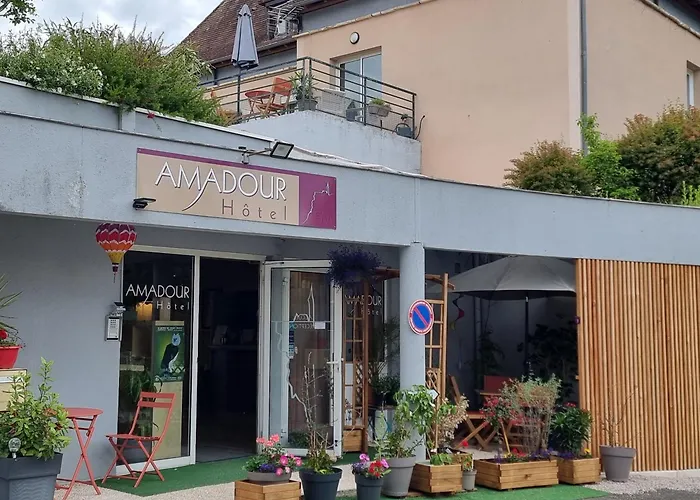 Amadour Hotel