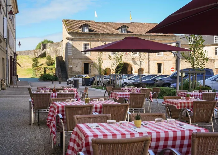 Logis Hôtel le Commerce