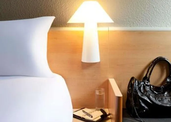 ibis Pau Lescar