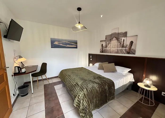 Logis Hotel L'Oliveraie Cognac