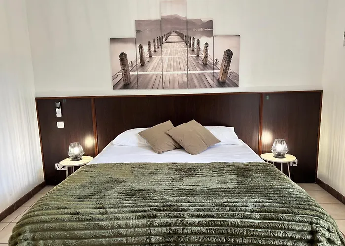 Logis Hotel L'Oliveraie Cognac