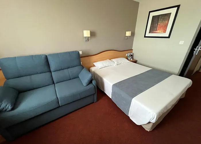 Brit Hotel Confort Montauban
