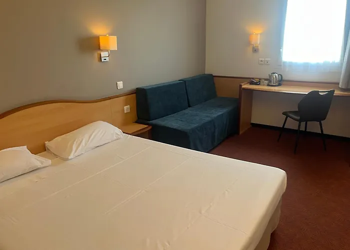 Brit Hotel Confort Montauban