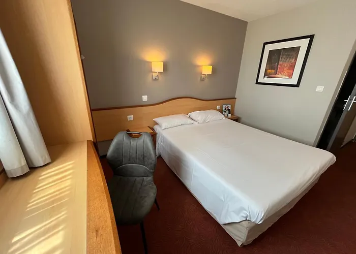 Brit Hotel Confort Montauban