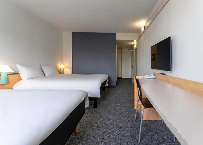 Ibis Paris Pantin Eglise