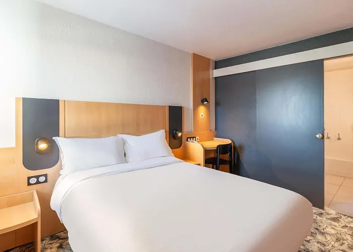 B&B Hôtel Lyon Eurexpo Bron