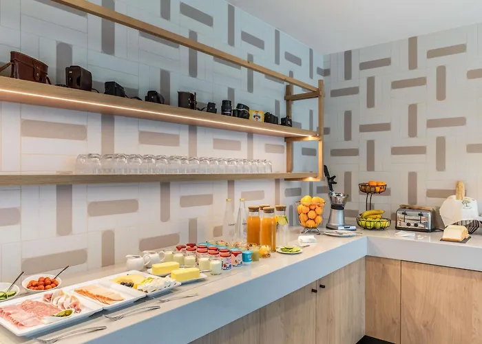 Hotel Mercure Paris Boulogne Pont De Saint Cloud