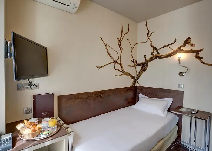 Hotel Vivaldi Puteaux