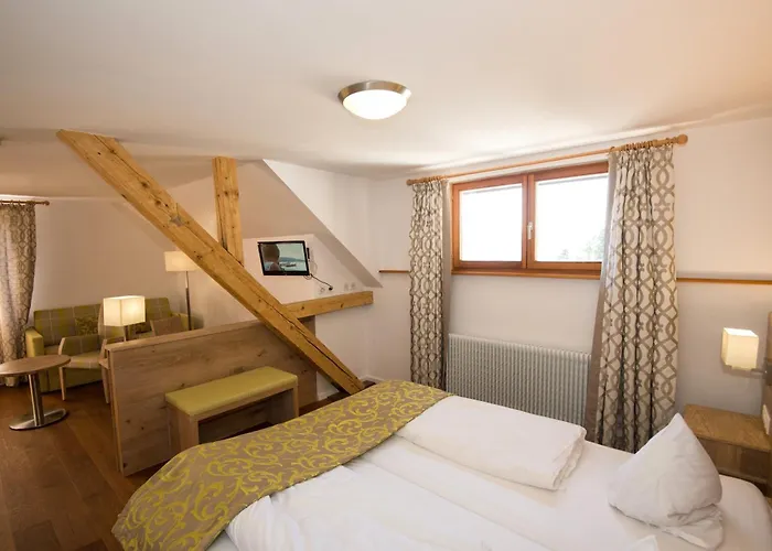 Logis Hôtel-Restaurant Auberge Du Mehrbachel