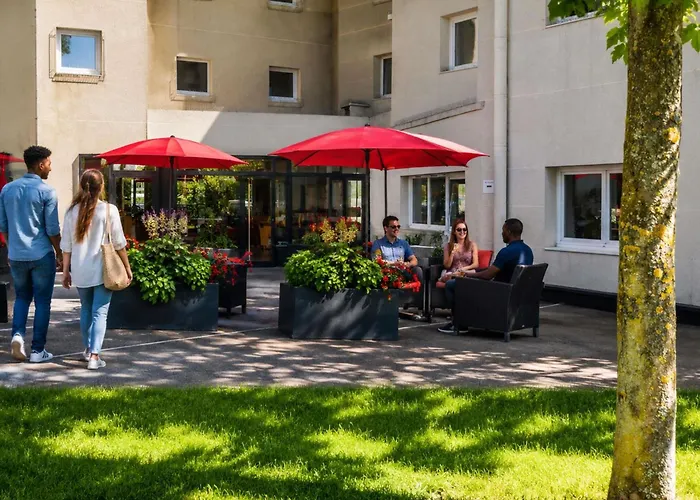 Ibis Orly Chevilly Tram 7