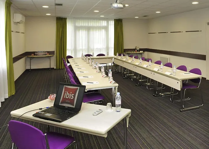 Ibis Chartres Ouest Luce Hotel