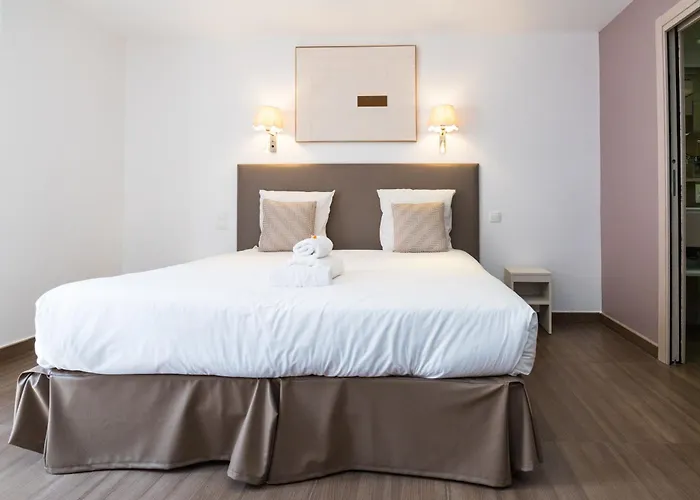 Hôtel CASABELLA Cannes Mouans Sartoux