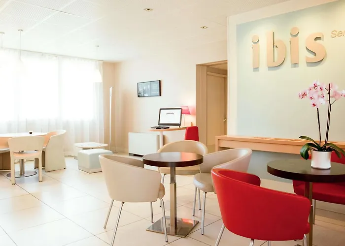 Ibis Senlis Hotel