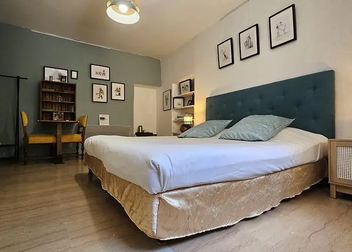 Hotel La Fete En Provence