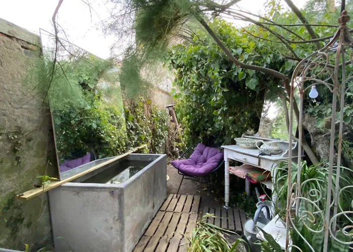 La Maison Des Roses