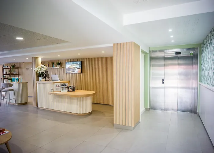 BRIT HOTEL CONFORT Roissy Saint-Witz - Ouverture Mai 2026