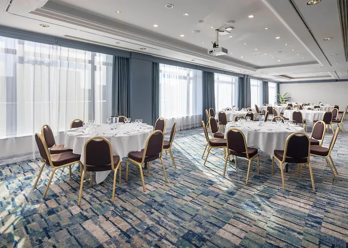Hilton Paris Charles De Gaulle Airport Hotel Le Mesnil-Amelot