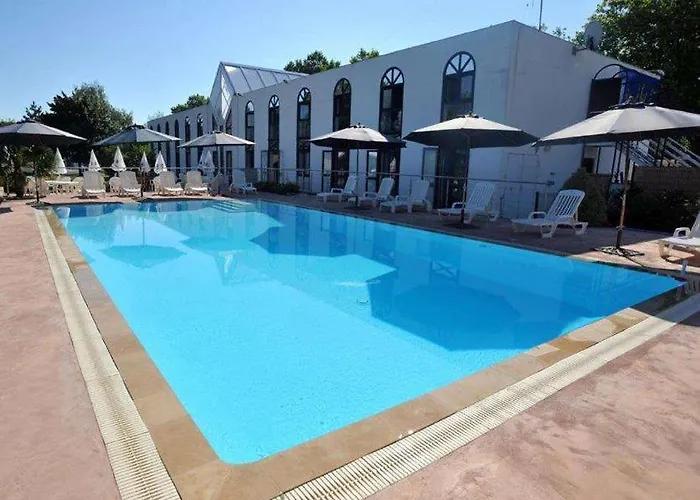 Agape Hotel Niort- Bessines