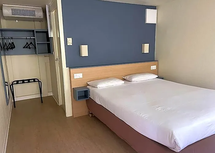 Kyriad Direct Montpellier Saint Jean De Vedas - La Peyriere