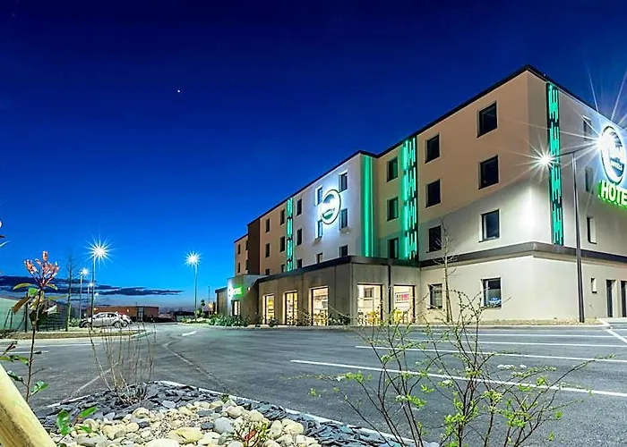 B&B Hotel Troyes Magasins D'Usine