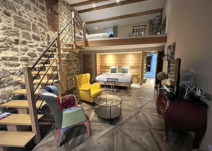 Le 19 - Suite Lafayette 70M2 - Centre Historique - Clim