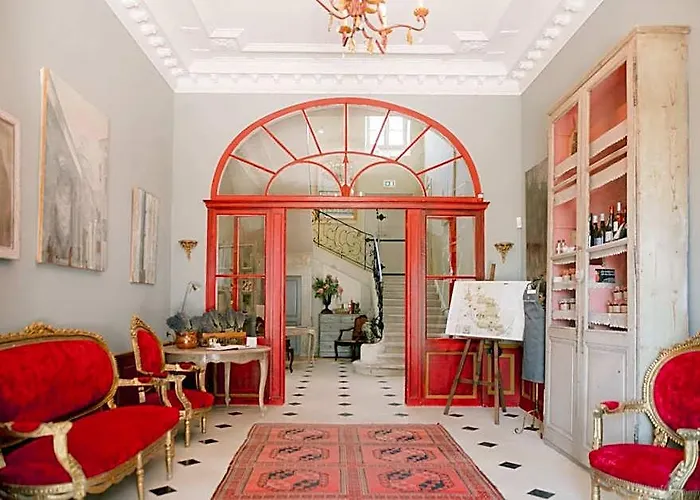 Chateau De Varenne
