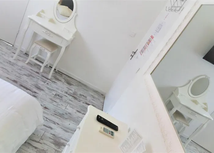 Petite chambre économique avec accès au spa extérieur