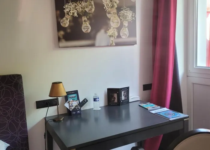 Bomotel