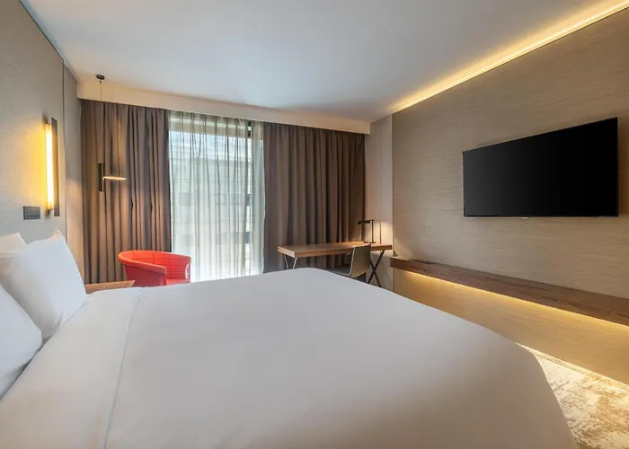 Radisson Blu CDG Airport Terminal Hotel, Paris