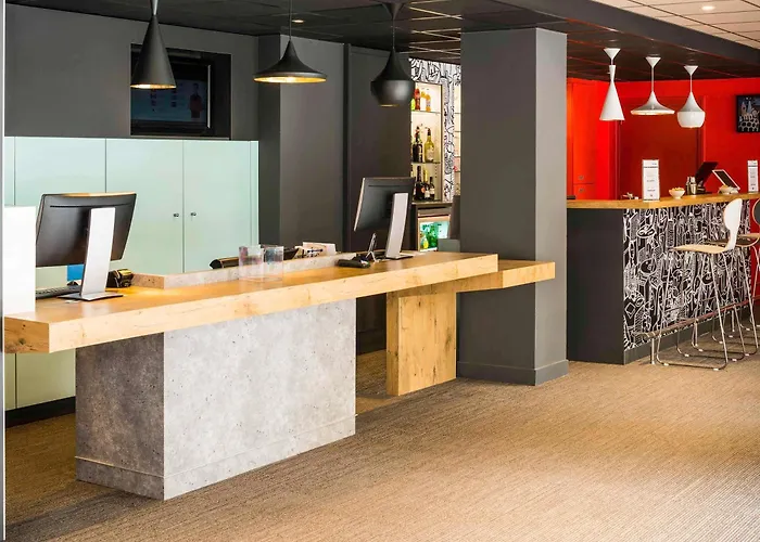 Ibis Paris Pont De Suresnes Longchamp