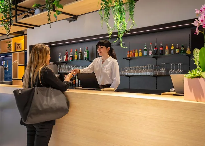 Ibis Paris Meudon Velizy Hotel