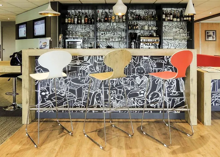 Ibis Auray Hotel