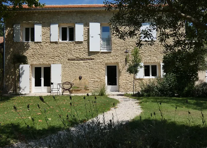 Mas Seraphin LʼIsle-sur-la-Sorgue