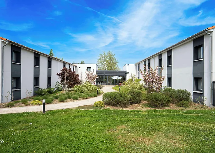 Sure Hotel by Best Western Les Portes de Montauban