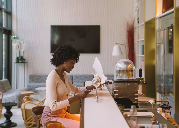 Hotel Yac Paris Clichy, A Member Of Radisson Individuals
