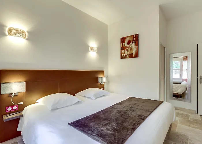 Logis Hotel Le Domaine de la Régalière