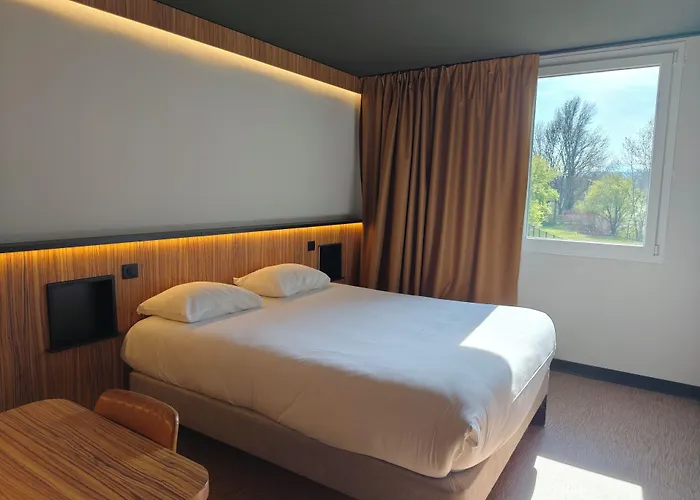 B&B HOTEL Clermont-Ferrand Nord Riom
