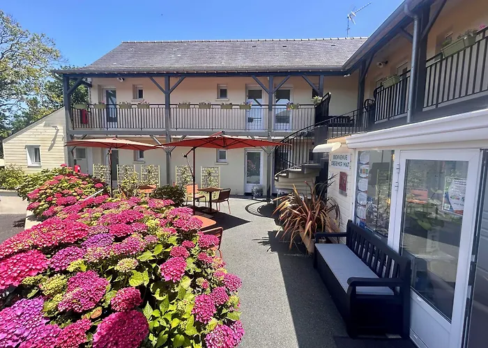 BRIT HOTEL CONFORT Lannion vers Perros-Guirec