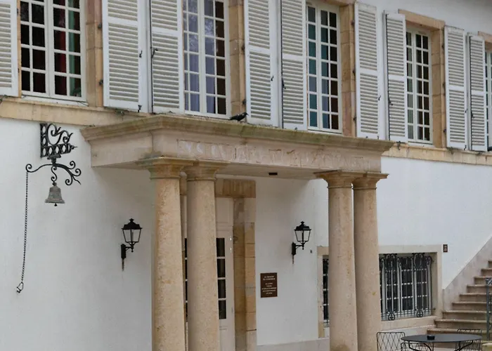 Chateau Du Petit Musigny A Chambolle