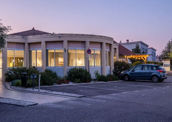 Kyriad Lyon Est - Bron Eurexpo Le Cottage