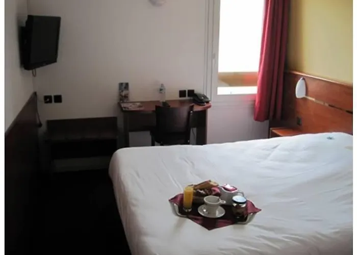 Brit Hotel Agen L Aquitaine