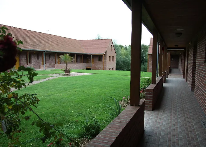 Hôtel Les Charmilles de Mormal