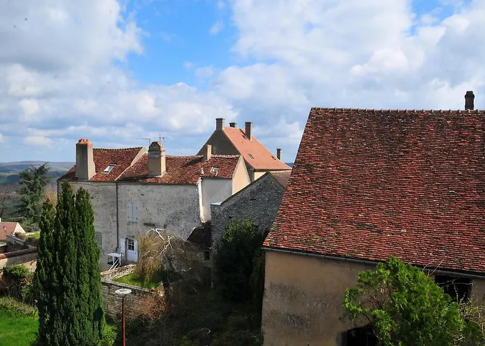 Les Glycines Vézelay