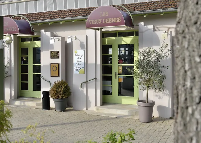 Logis Auberge des Vieux Chenes